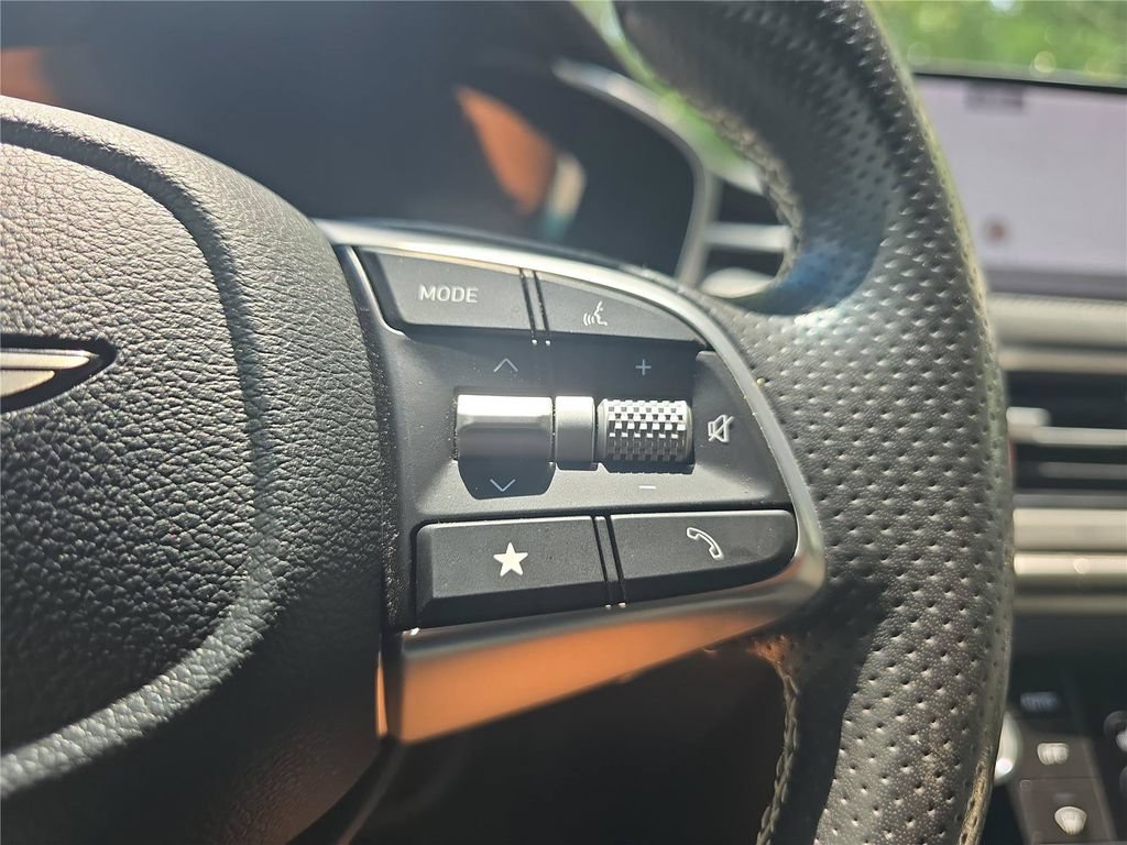 Used 2024 Genesis G70 3.3T Advanced RWD image 23