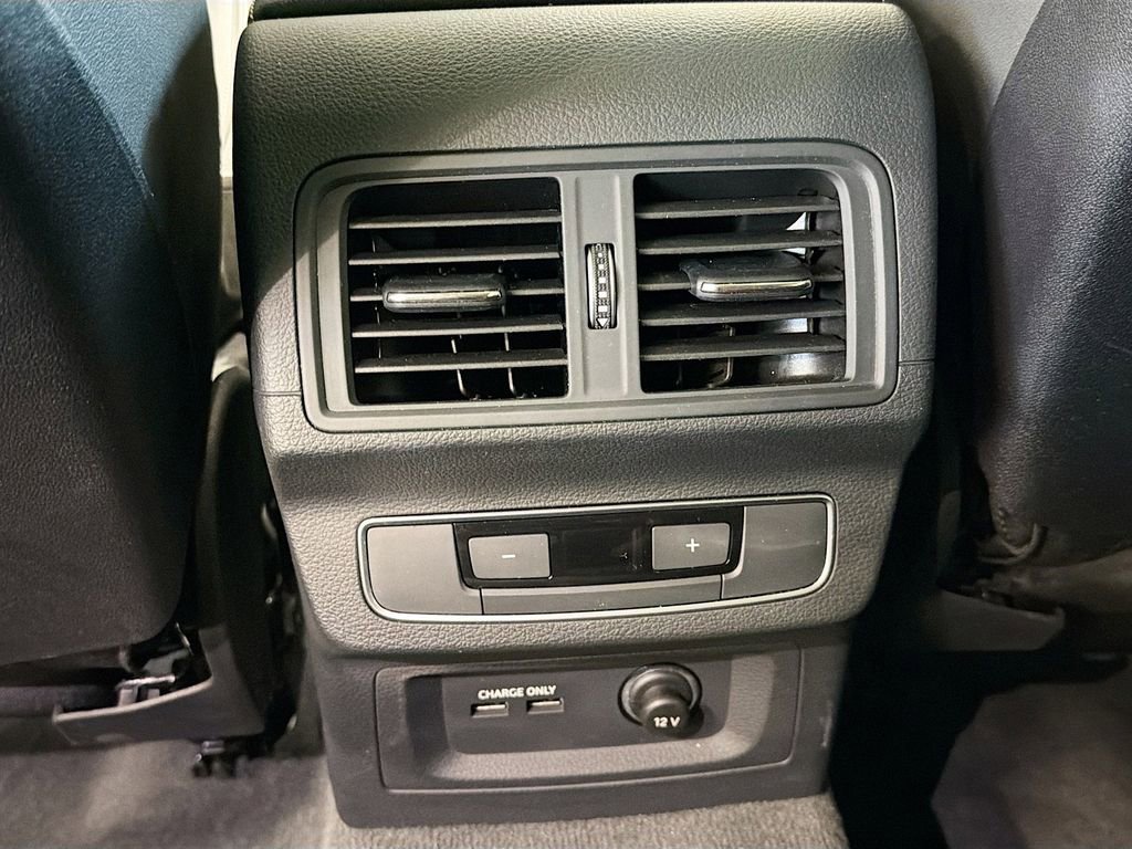 Used 2023 Audi Q5 2.0T Premium w/ Convenience Package image 24