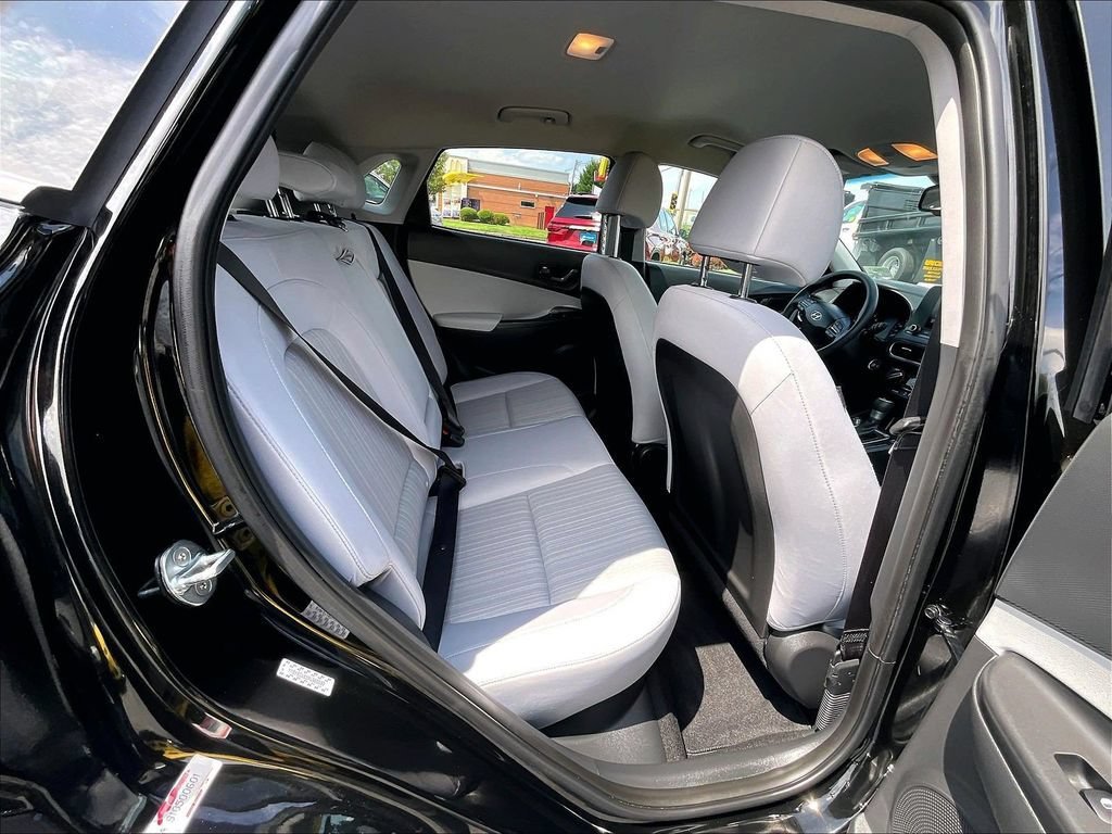 Used 2023 Hyundai Kona SEL w/ Cargo Package AWD/4WD image 15