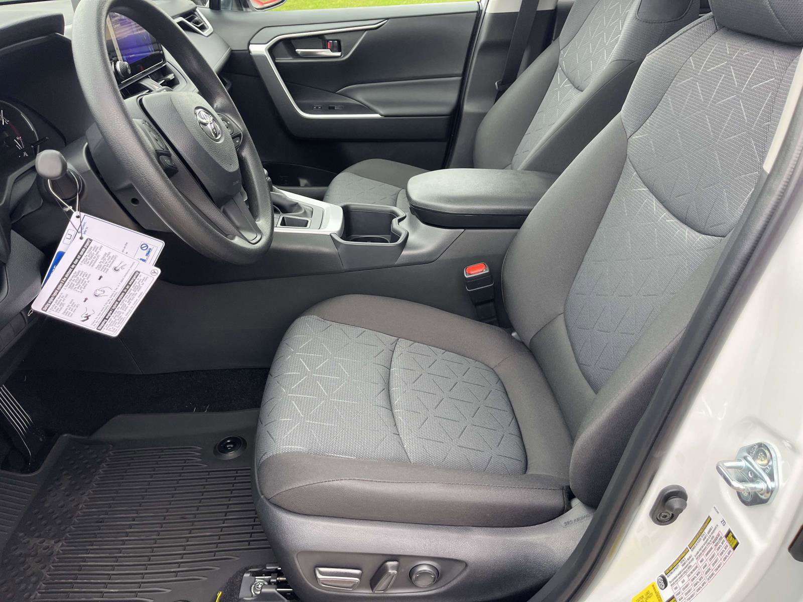 New 2025 Toyota RAV4 XLE w/ Convenience Package image 11