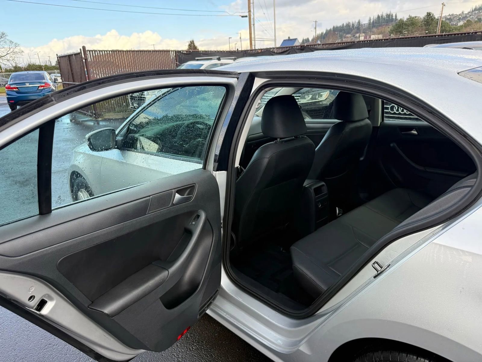 Used 2012 Volkswagen Jetta SE image 10