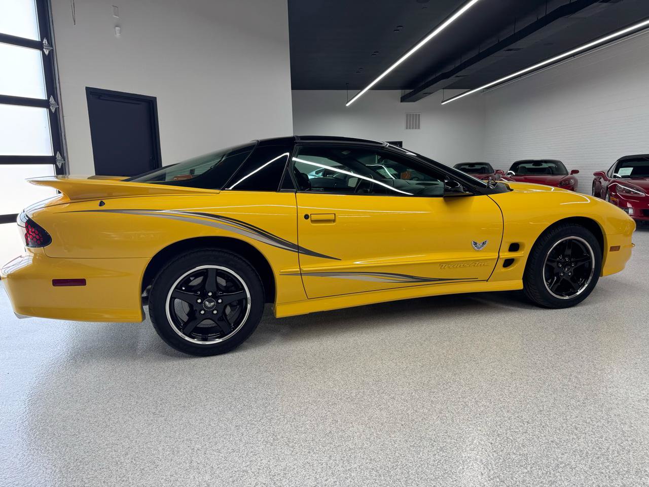 Used 2002 Pontiac Firebird Trans Am RWD image 15