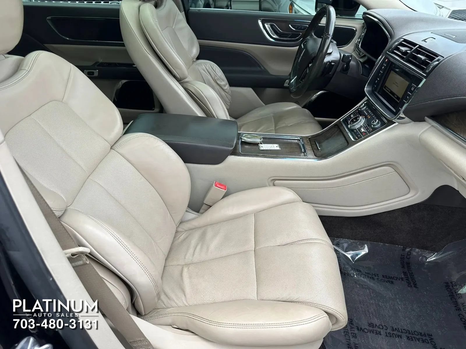 Used 2017 Lincoln Continental Select w/ Climate Package FWD image 14