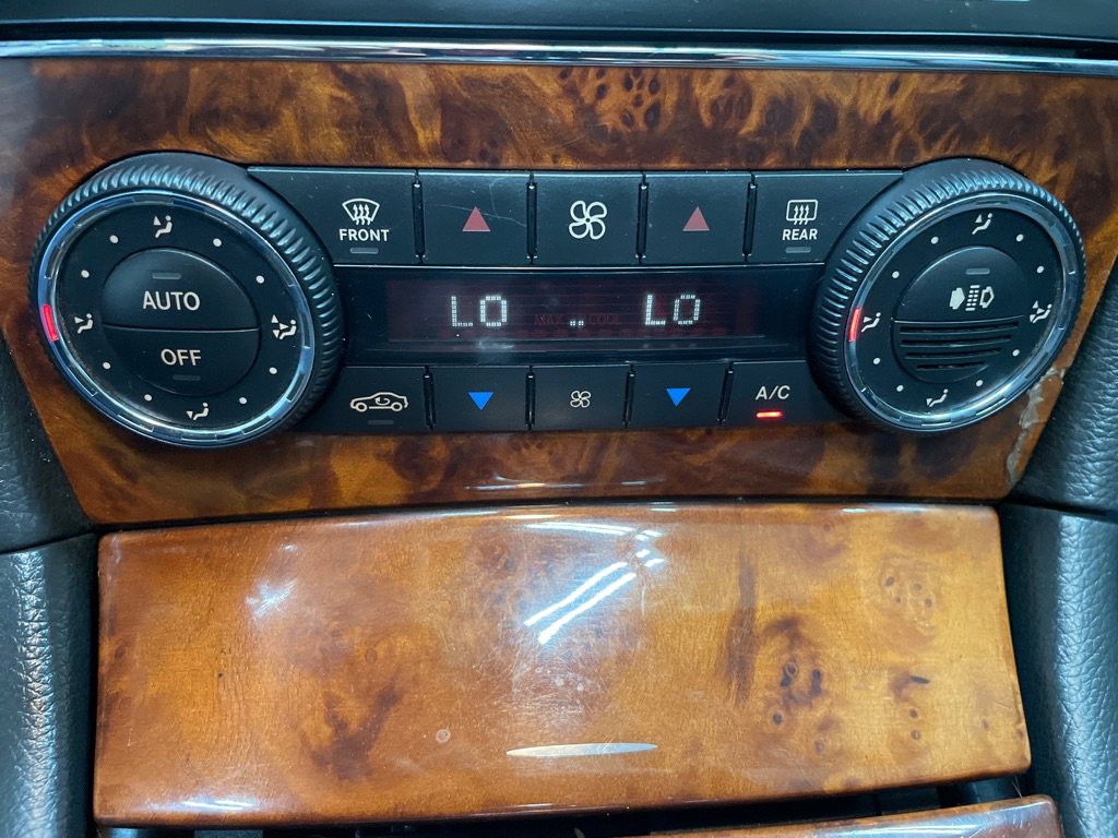 Used 2005 Mercedes-Benz CLK 500 Cabriolet image 30