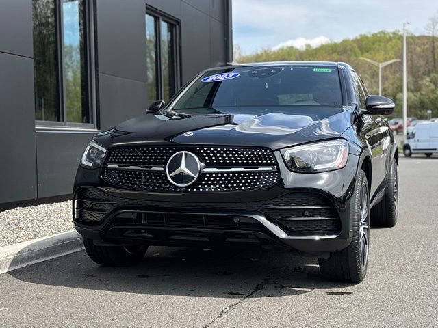 Used 2023 Mercedes-Benz GLC 300 4MATIC Coupe image 3