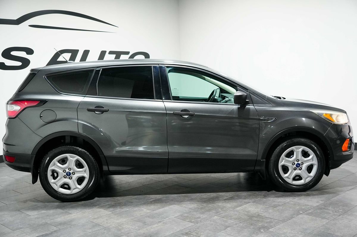 Used 2017 Ford Escape S image 6