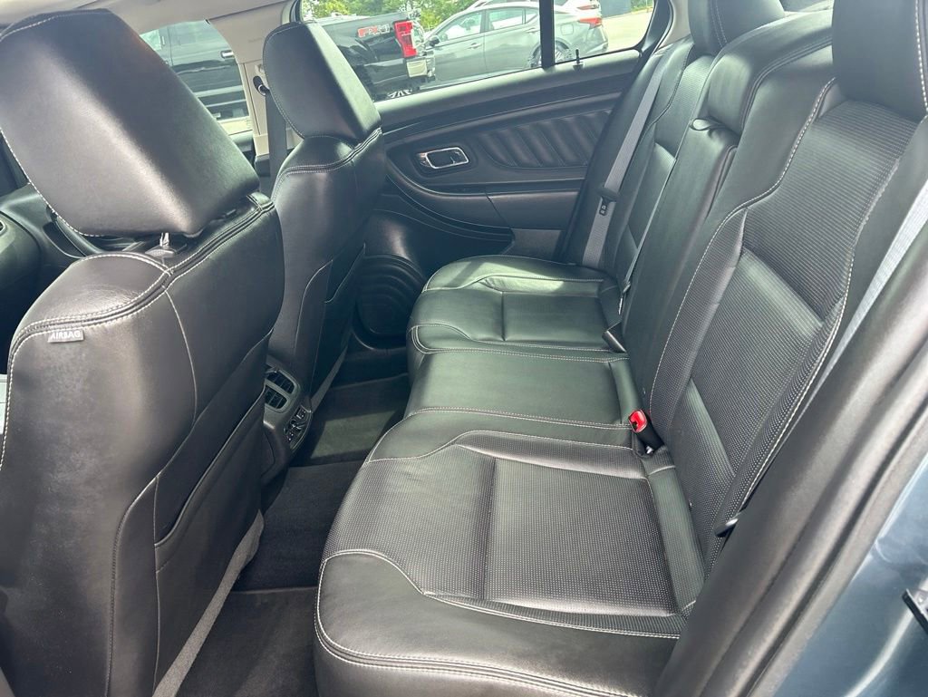 Used 2010 Ford Taurus Limited FWD image 12