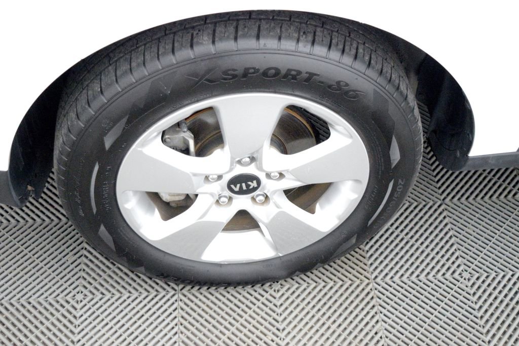 Used 2017 Kia Soul image 21