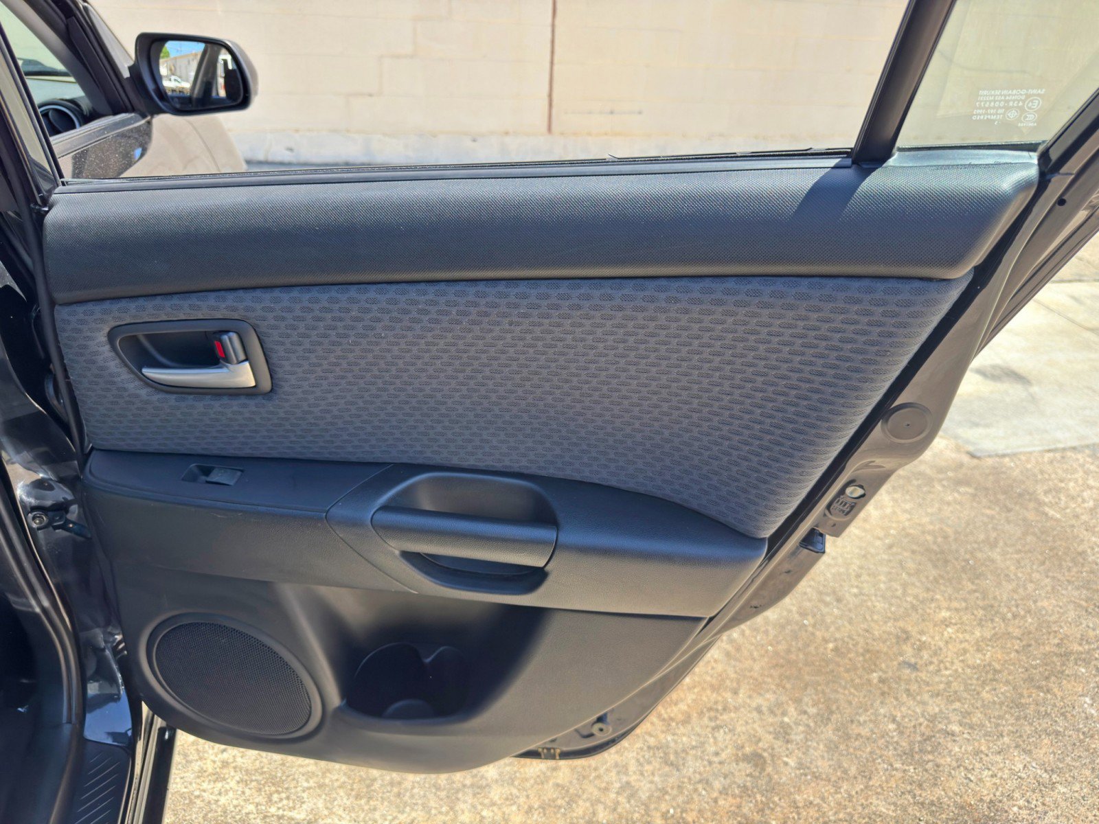 Used 2006 MAZDA MAZDA3 i Touring FWD image 35