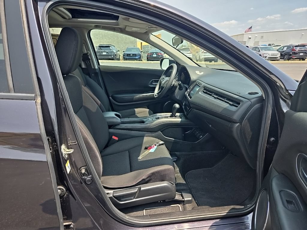 Used 2016 Honda HR-V EX image 39