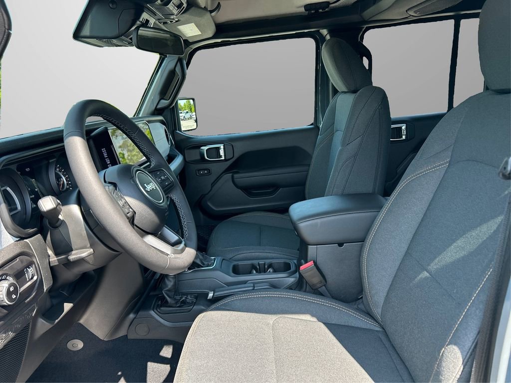 New 2025 Jeep Gladiator Sport AWD/4WD image 10