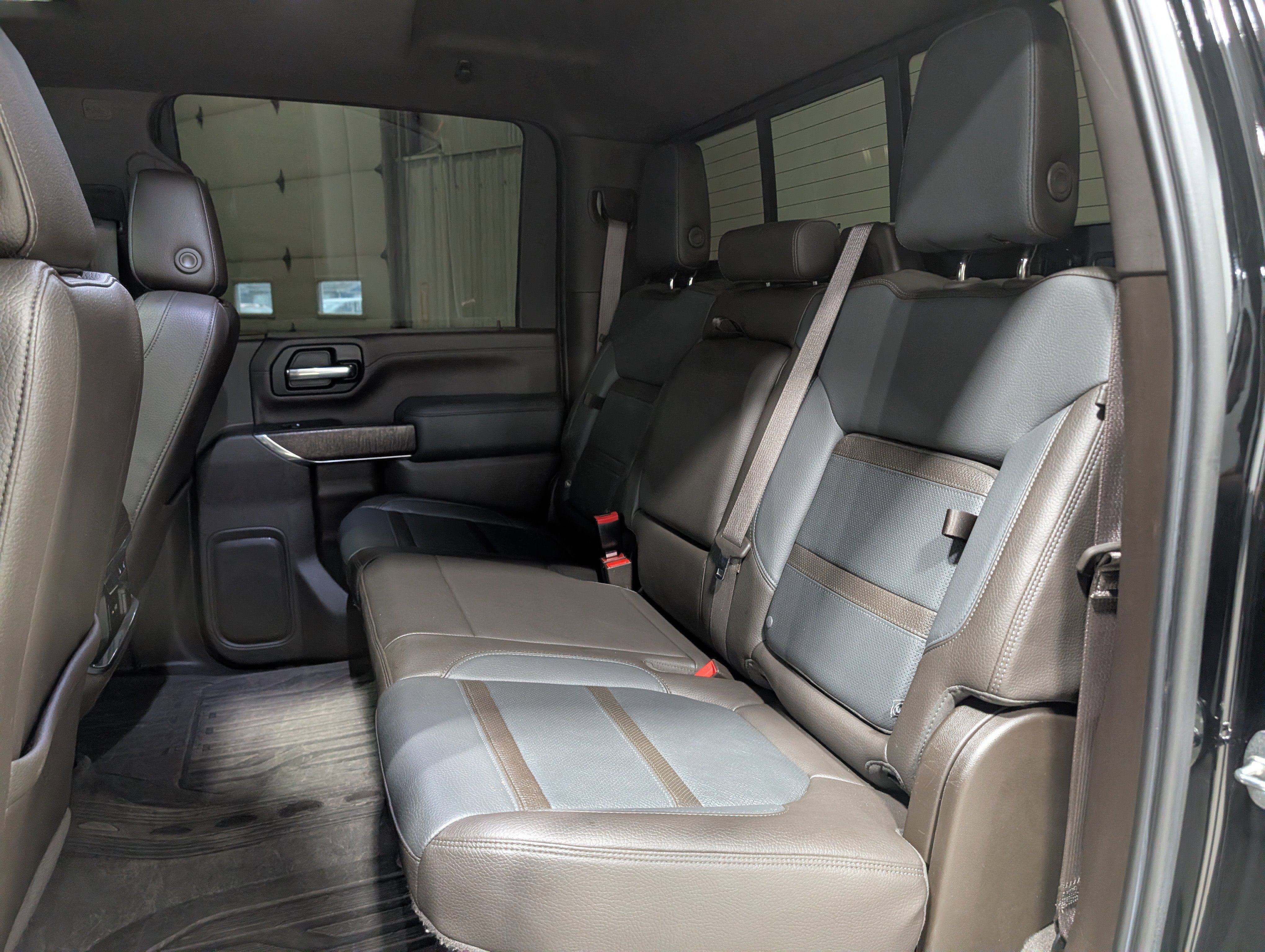 Used 2020 GMC Sierra 2500 Denali w/ Denali Ultimate Package AWD/4WD image 18