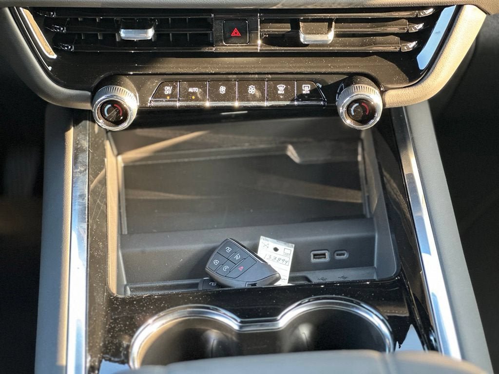 New 2026 Chevrolet Suburban LS AWD/4WD image 21