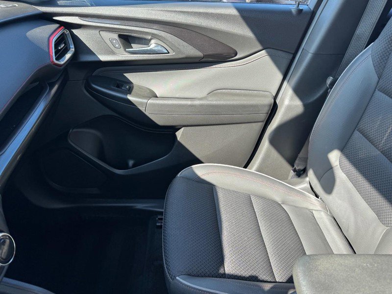 Used 2023 Chevrolet TrailBlazer RS w/ Convenience Package image 13