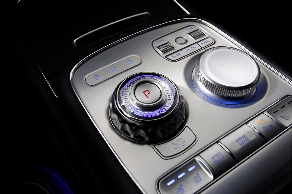 Used 2024 Genesis G90 3.5T image 37