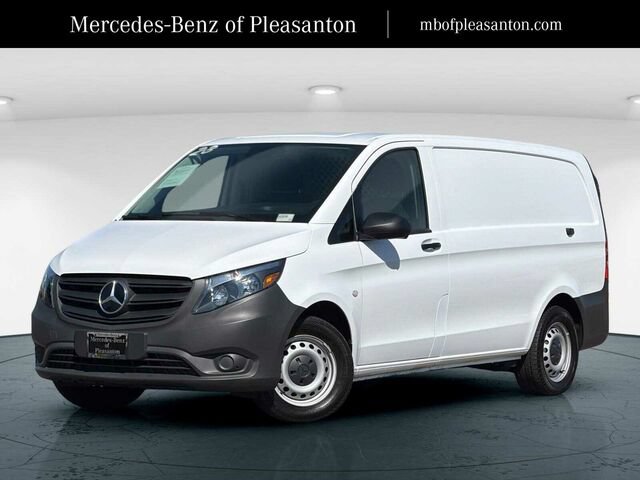 Used 2023 Mercedes-Benz Metris image 1