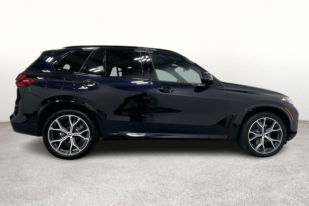 New 2026 BMW X5 xDrive40i w/ M Sport Package image 7