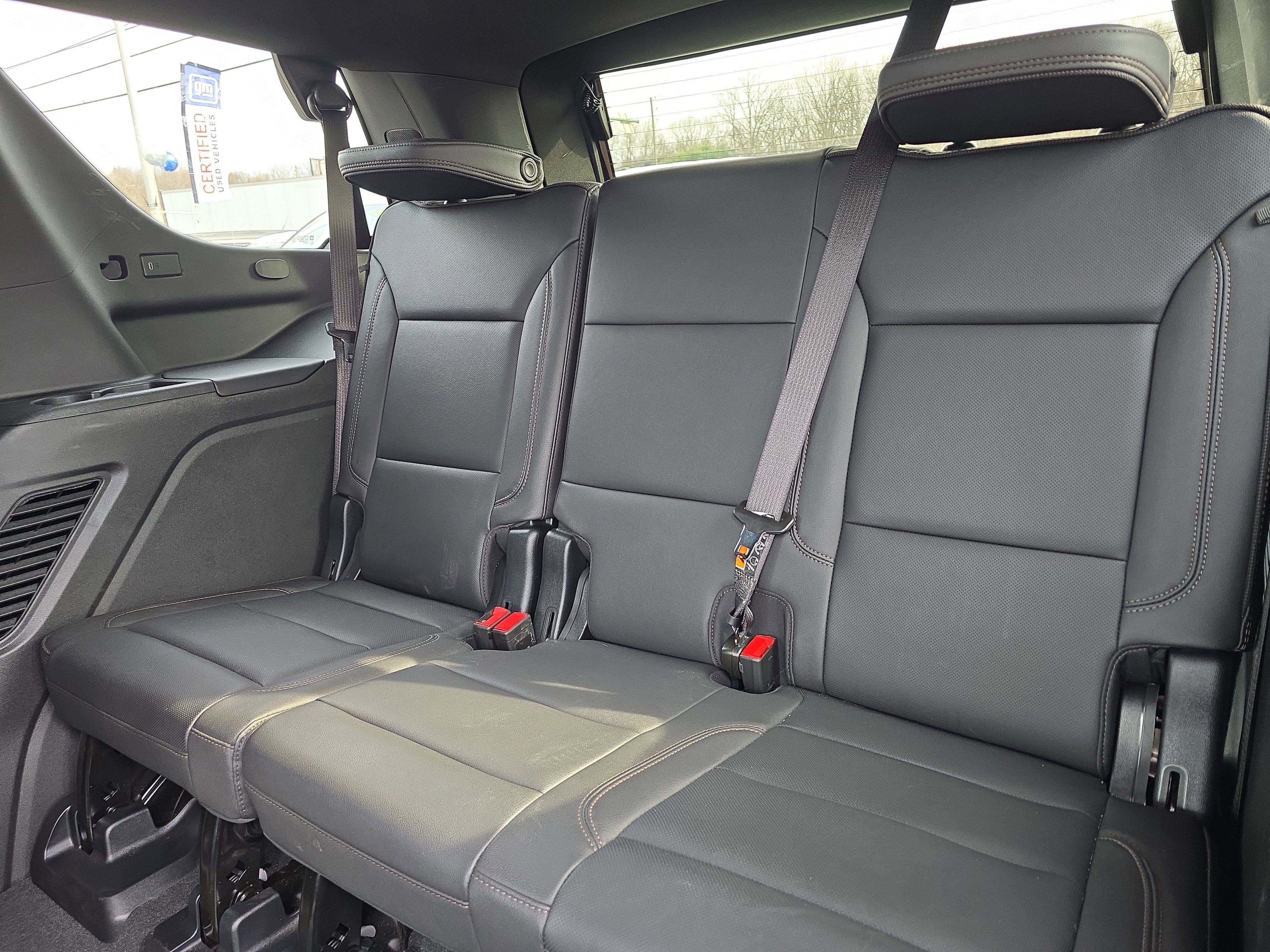 Used 2025 Chevrolet Tahoe High Country image 14