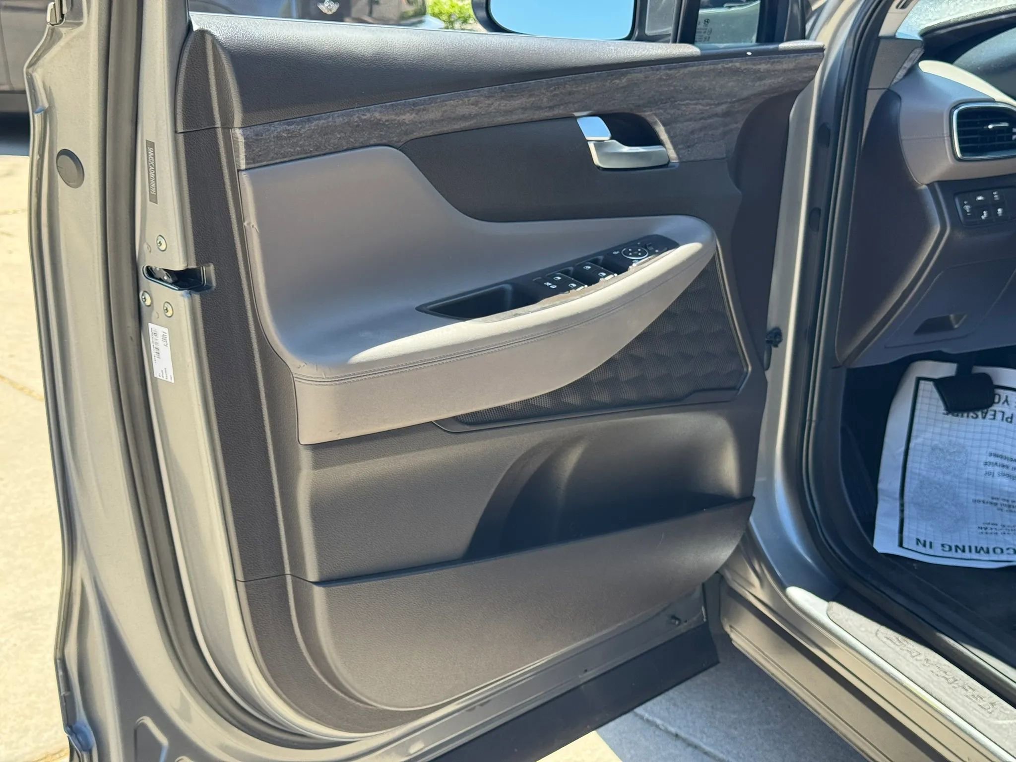 Used 2019 Hyundai Santa Fe SE AWD/4WD image 10