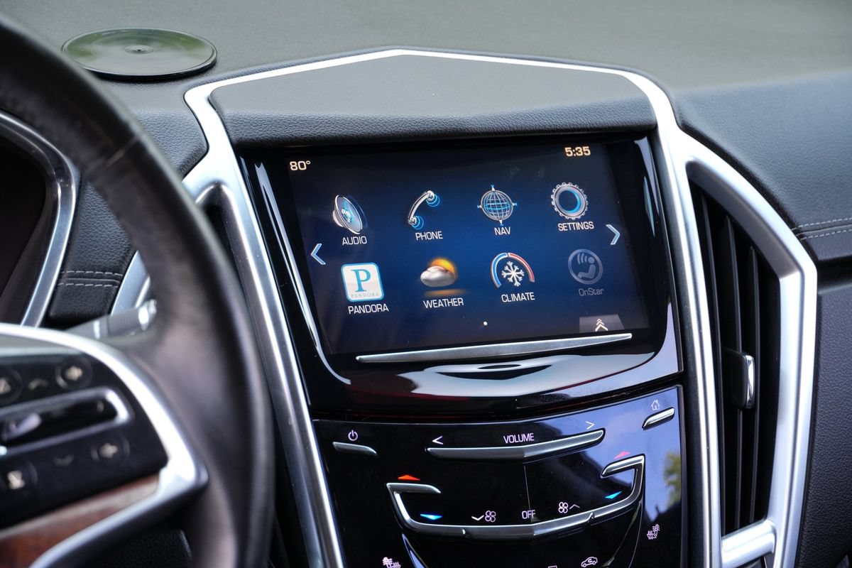 Used 2013 Cadillac SRX Luxury w/ Driver Awareness Package FWD image 10