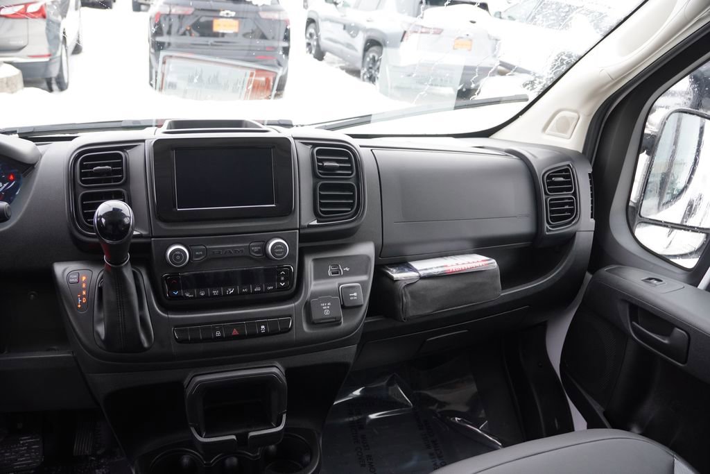 Used 2025 RAM ProMaster 2500 w/ Convenience Group image 19