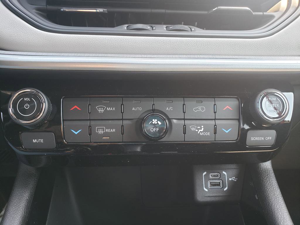 New 2026 Jeep Compass Limited AWD/4WD image 18