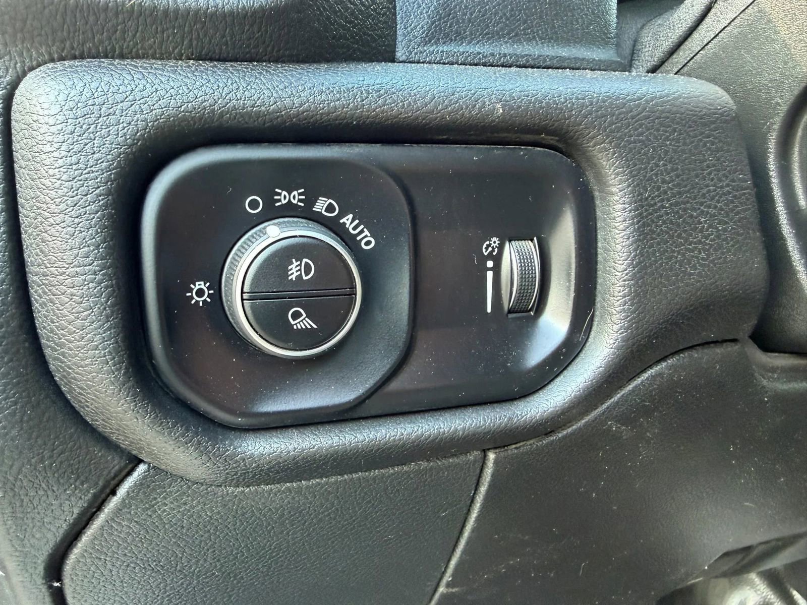 Used 2022 RAM 2500 Tradesman AWD/4WD image 22