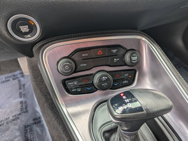 Used 2018 Dodge Challenger SXT image 21