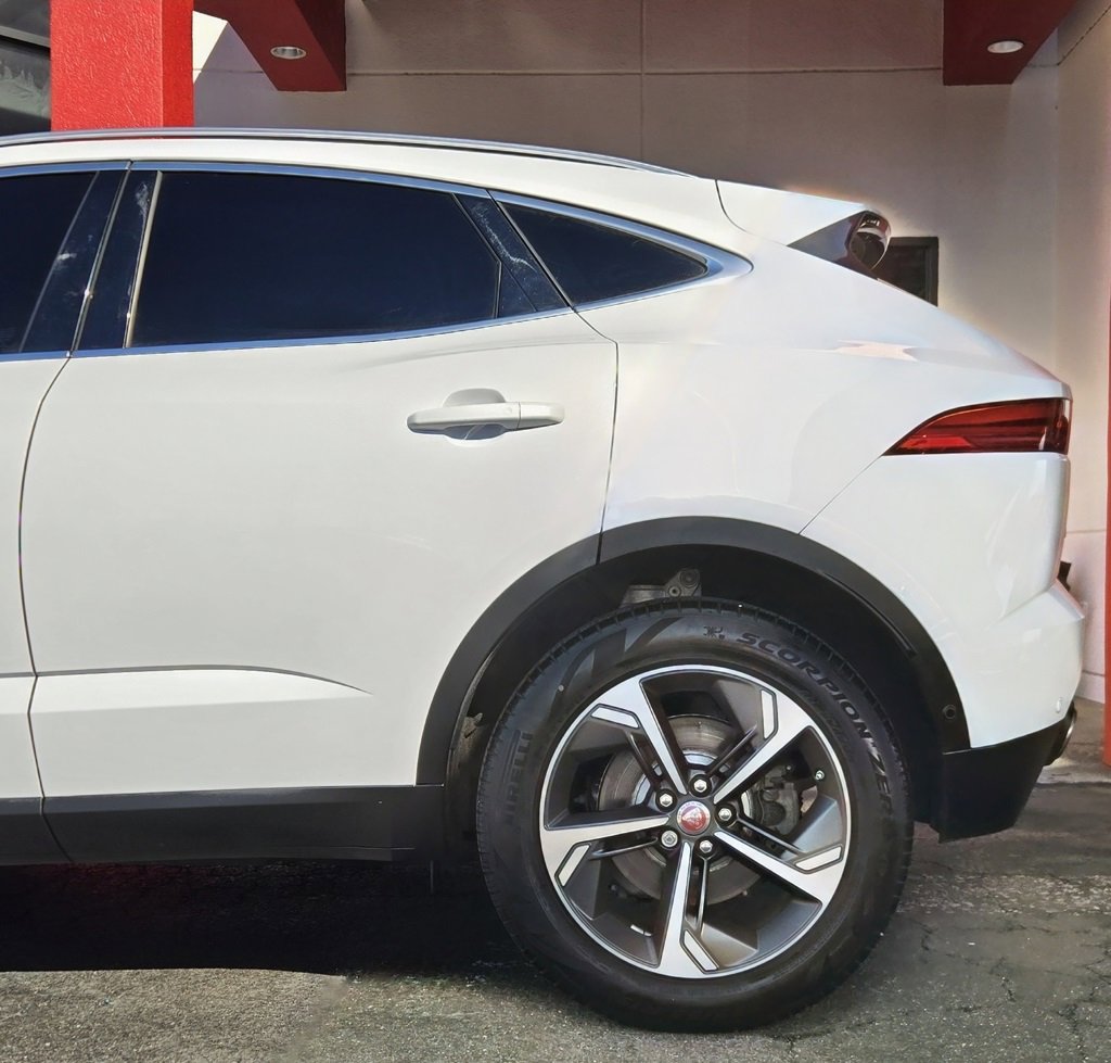 Used 2021 Jaguar E-PACE SE image 6
