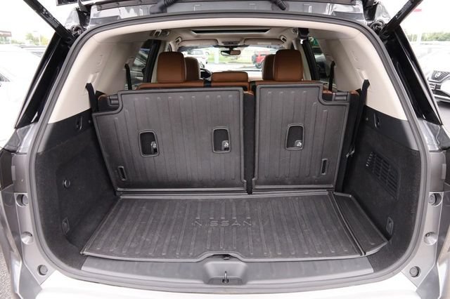 Certified 2025 Nissan Pathfinder Platinum w/ Cargo Package FWD image 7