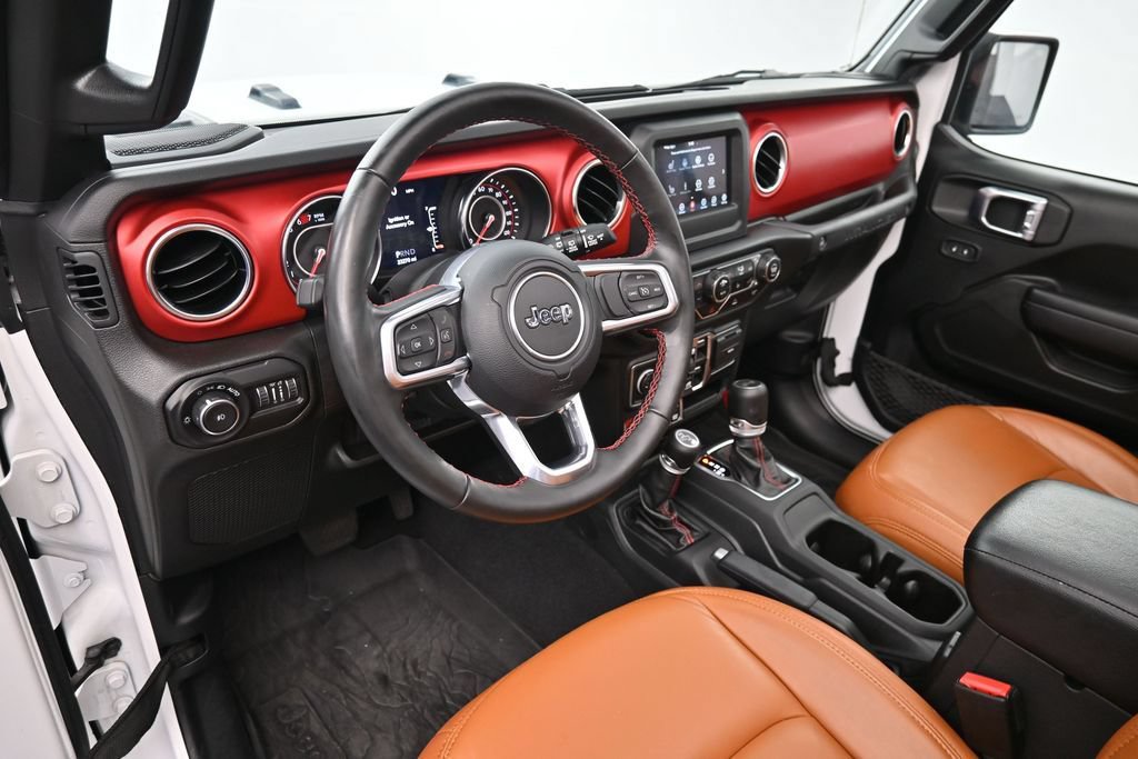 Used 2021 Jeep Wrangler Unlimited Rubicon w/ Cold Weather Group AWD/4WD image 4