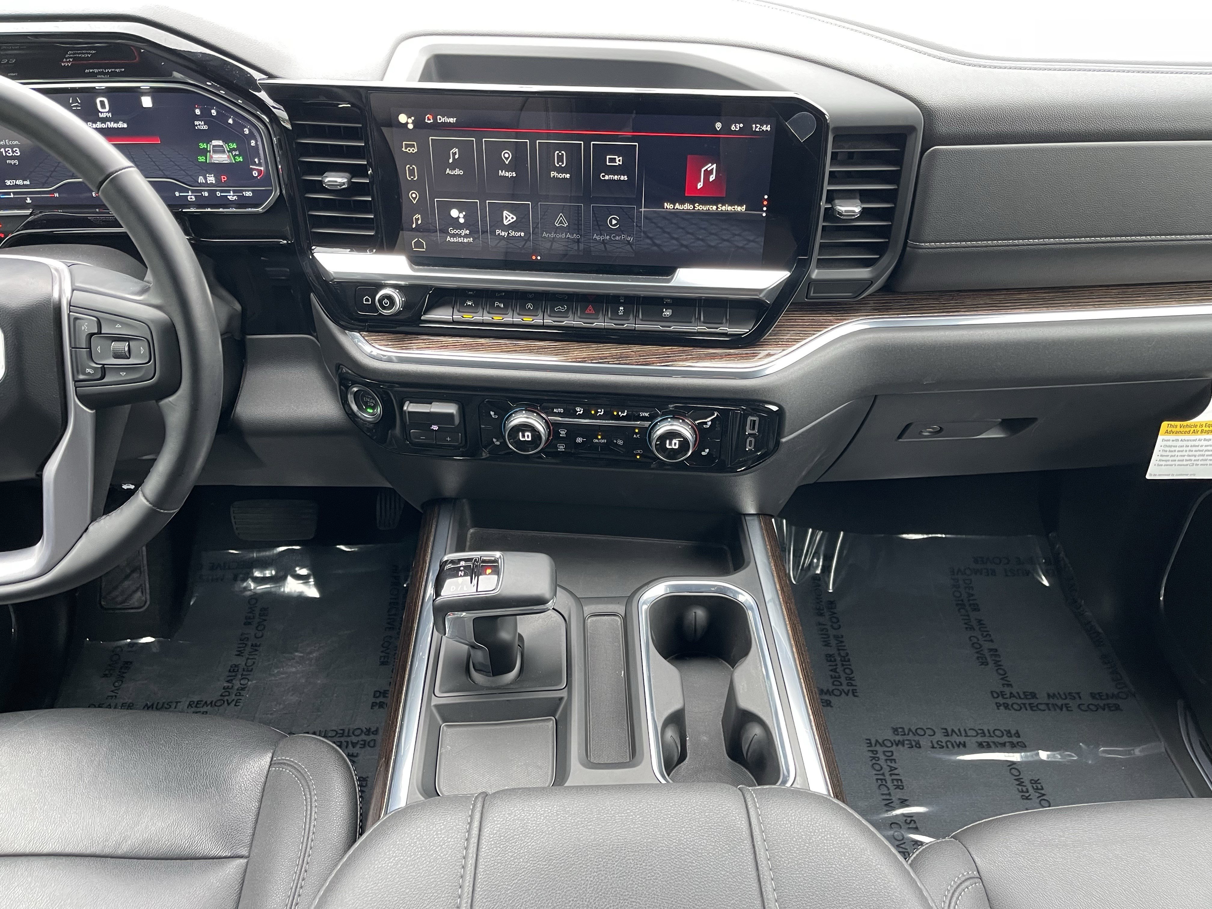 Used 2023 GMC Sierra 1500 Elevation w/ Elevation Premium Package AWD/4WD image 17