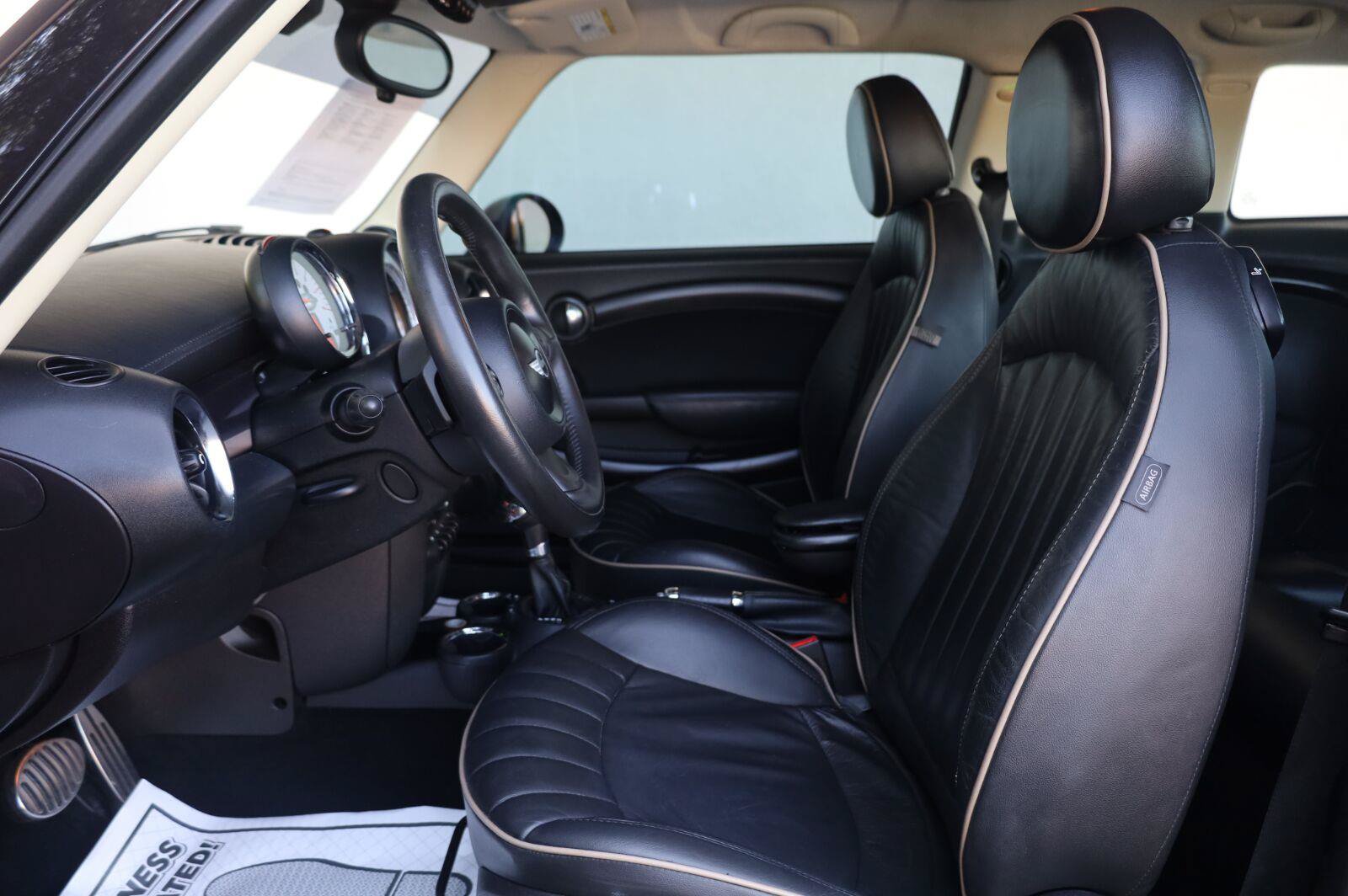 Used 2013 MINI Cooper Clubman S w/ Premium Pkg 2 FWD image 11