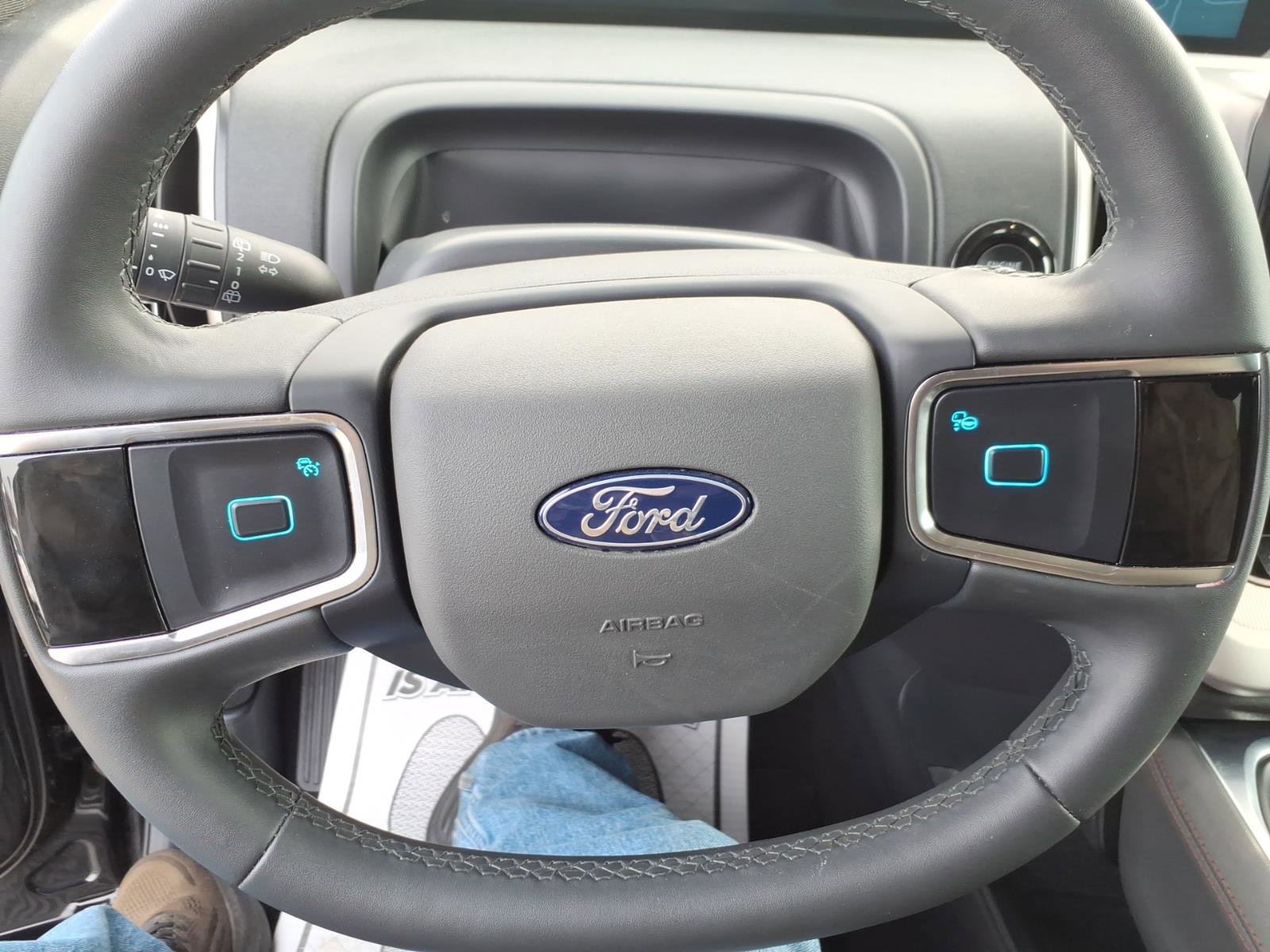 Used 2025 Ford Expedition Active image 20