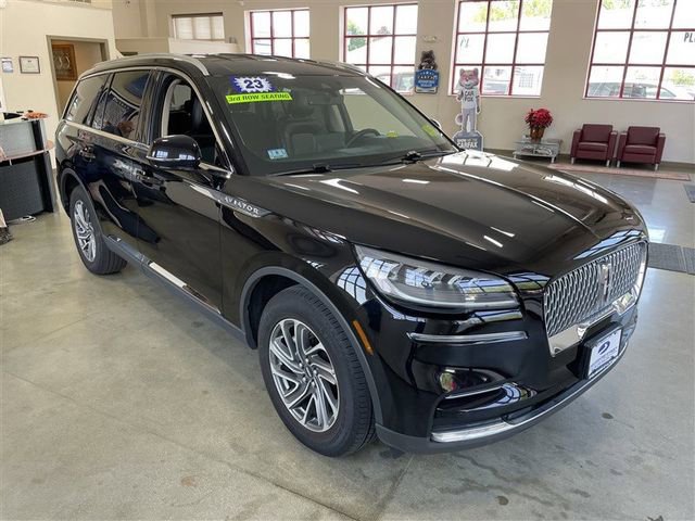 Used 2023 Lincoln Aviator AWD image 8