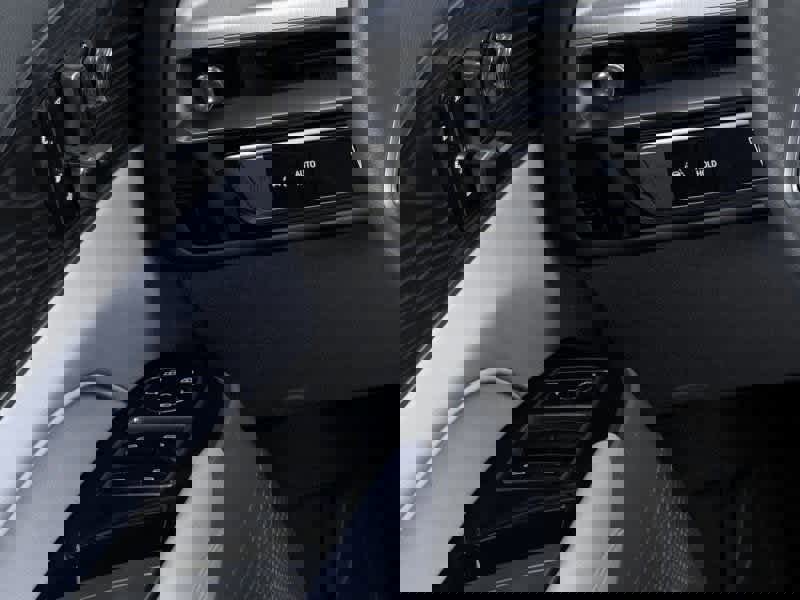 New 2026 Cadillac Lyriq Luxury image 22