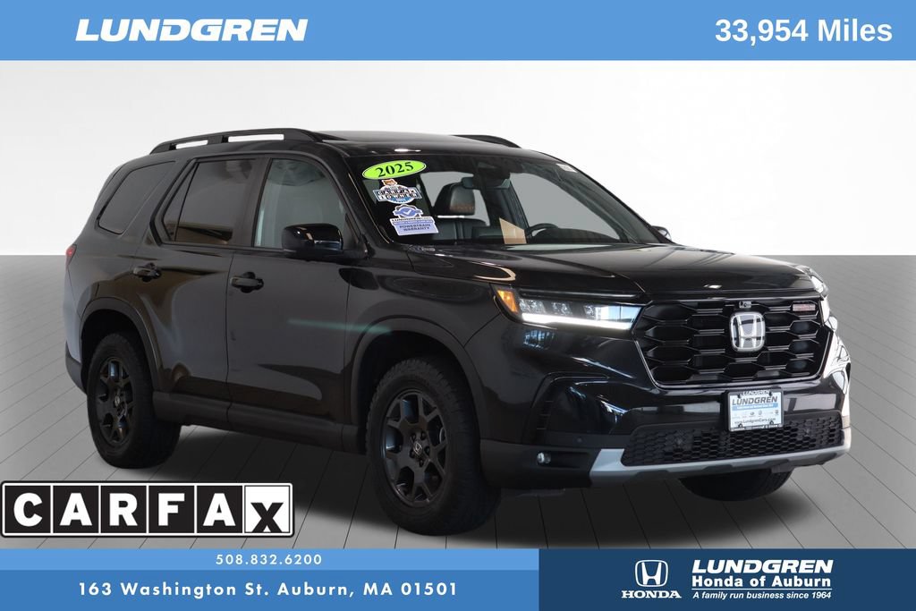 Used 2025 Honda Pilot TrailSport