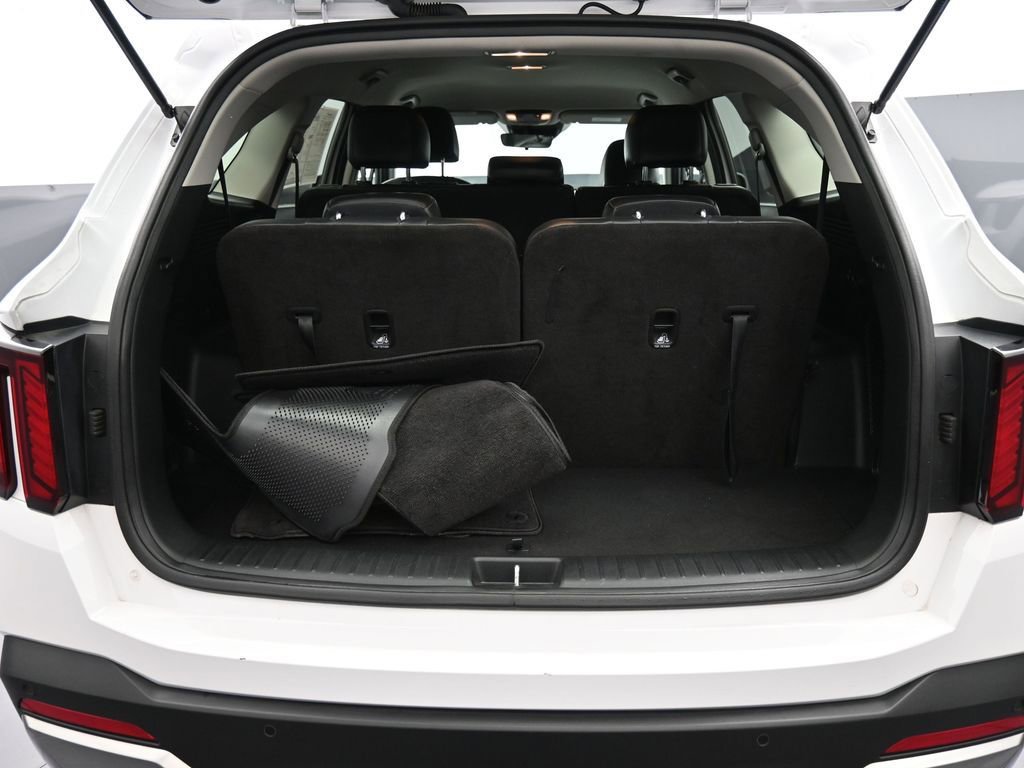 Certified 2024 Kia Sorento S image 20