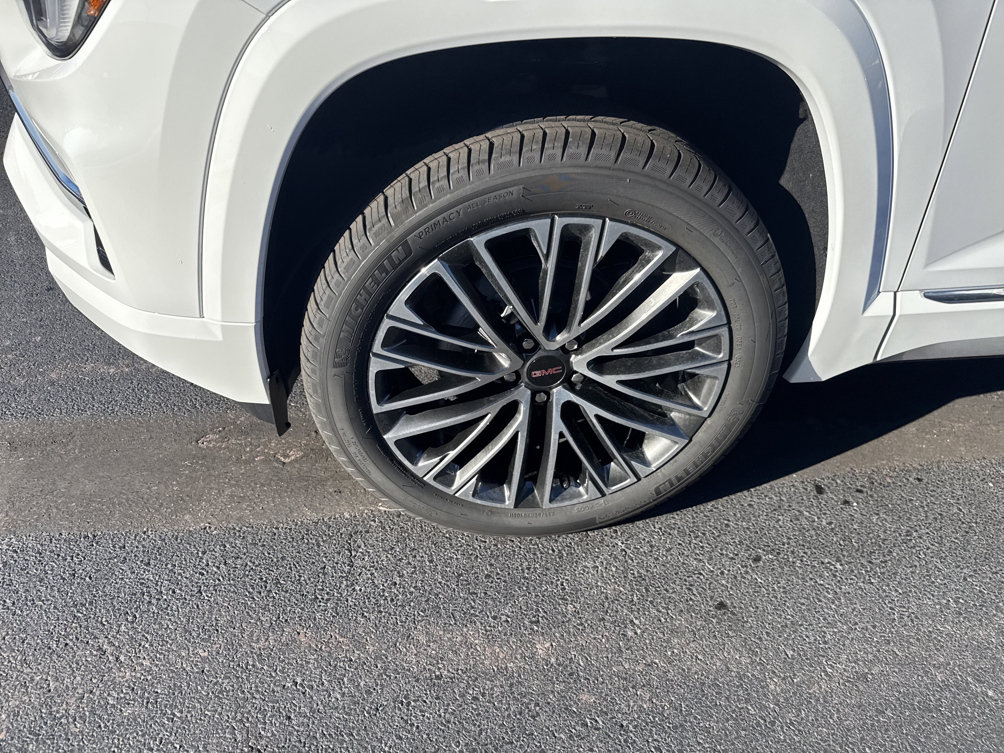 New 2026 GMC Terrain Denali w/ LPO, Floor Liner Package AWD/4WD image 11
