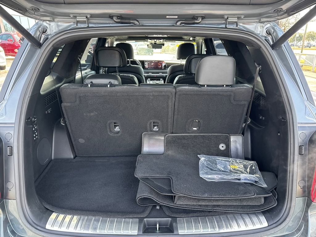 Used 2023 Hyundai Palisade Calligraphy image 30