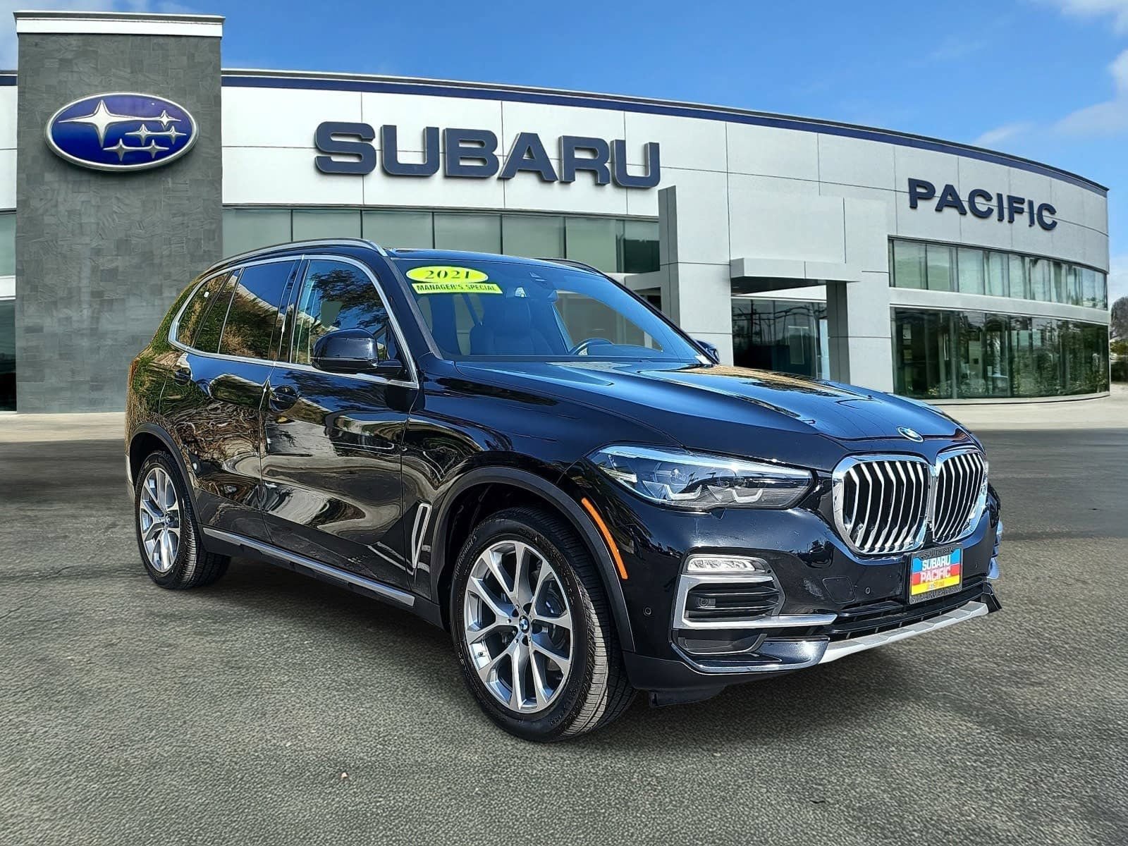 Used 2021 BMW X5 xDrive40i w/ Convenience Package AWD/4WD image 1