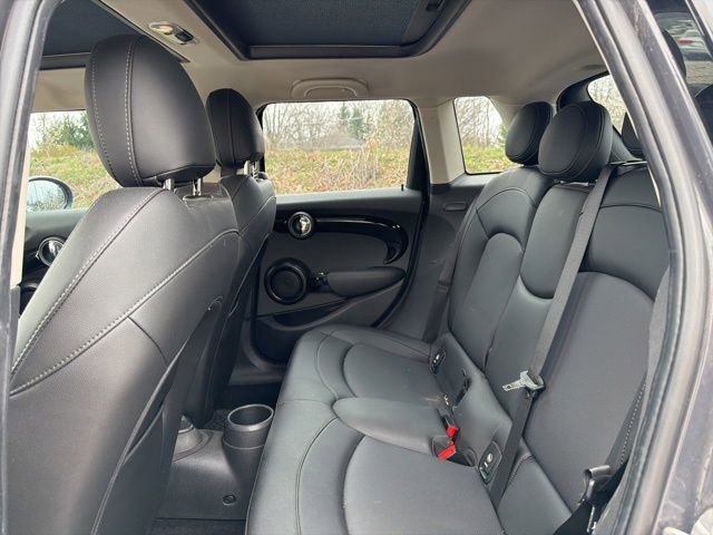 Used 2019 MINI Cooper S image 16