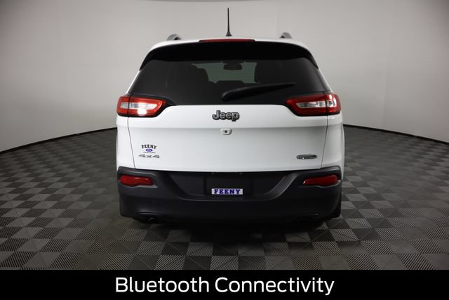 Used 2014 Jeep Cherokee Latitude w/ Cold Weather Group AWD/4WD image 5