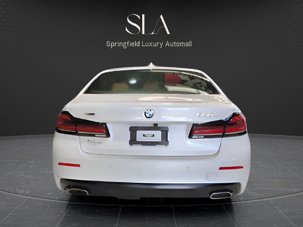 Used 2023 BMW 530i xDrive w/ Premium Package AWD/4WD image 4
