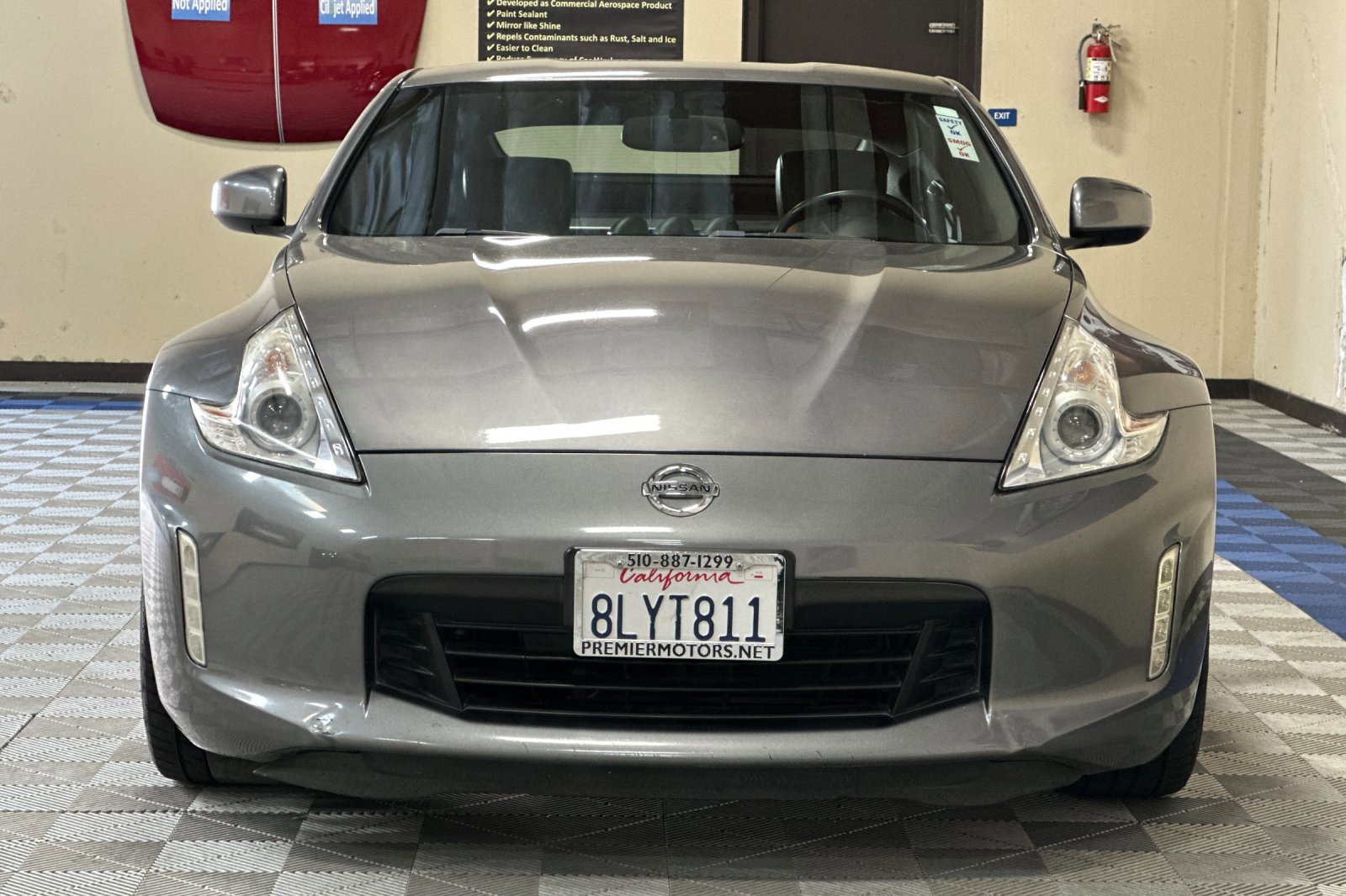 Used 2014 Nissan 370Z Touring w/ Sport Package image 9