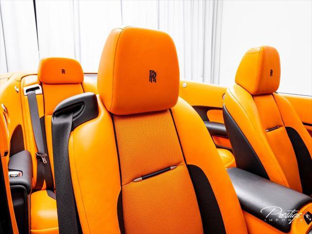 Used 2021 Rolls-Royce Dawn RWD image 36