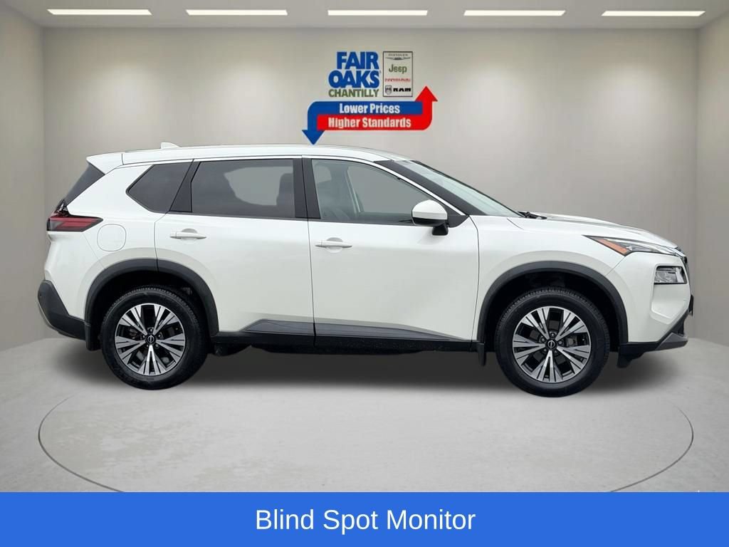 Used 2023 Nissan Rogue SV AWD/4WD image 6