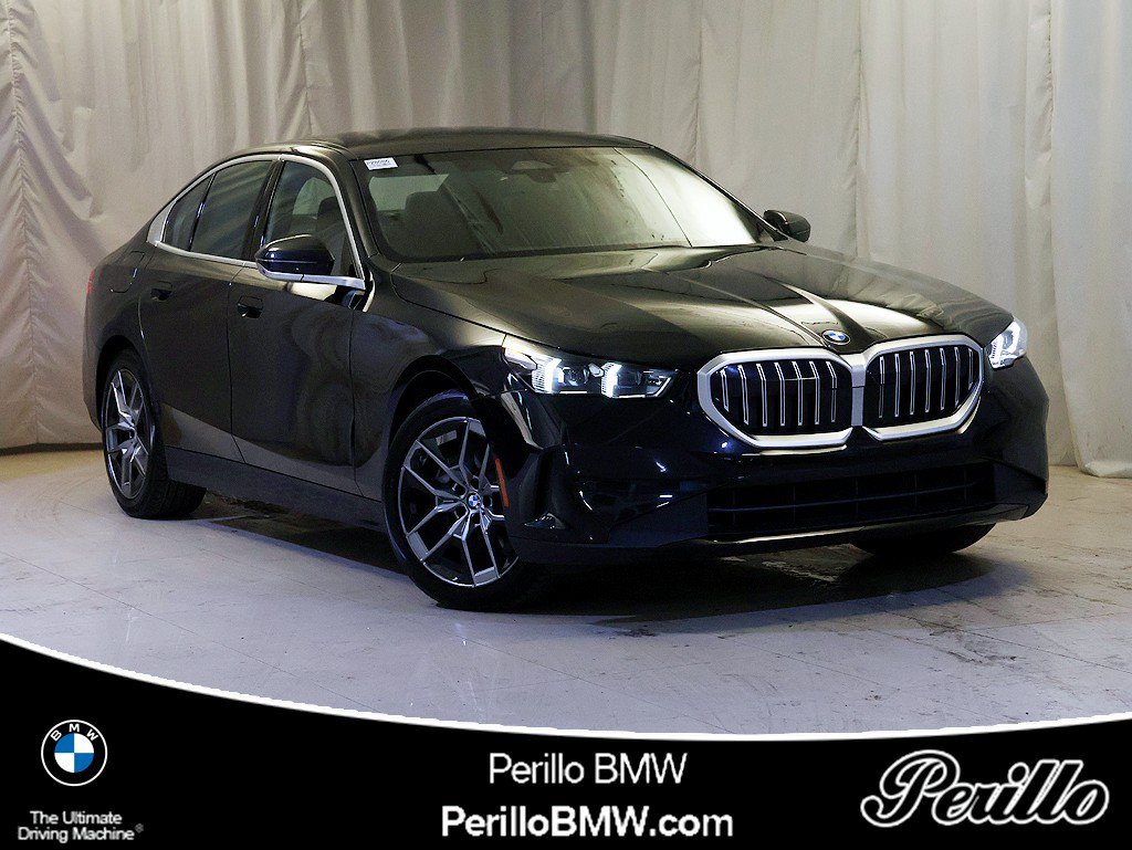 Used 2026 BMW 540i xDrive AWD/4WD image 1