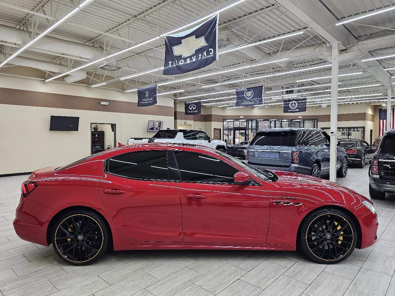 Used 2022 Maserati Ghibli F Tributo image 5