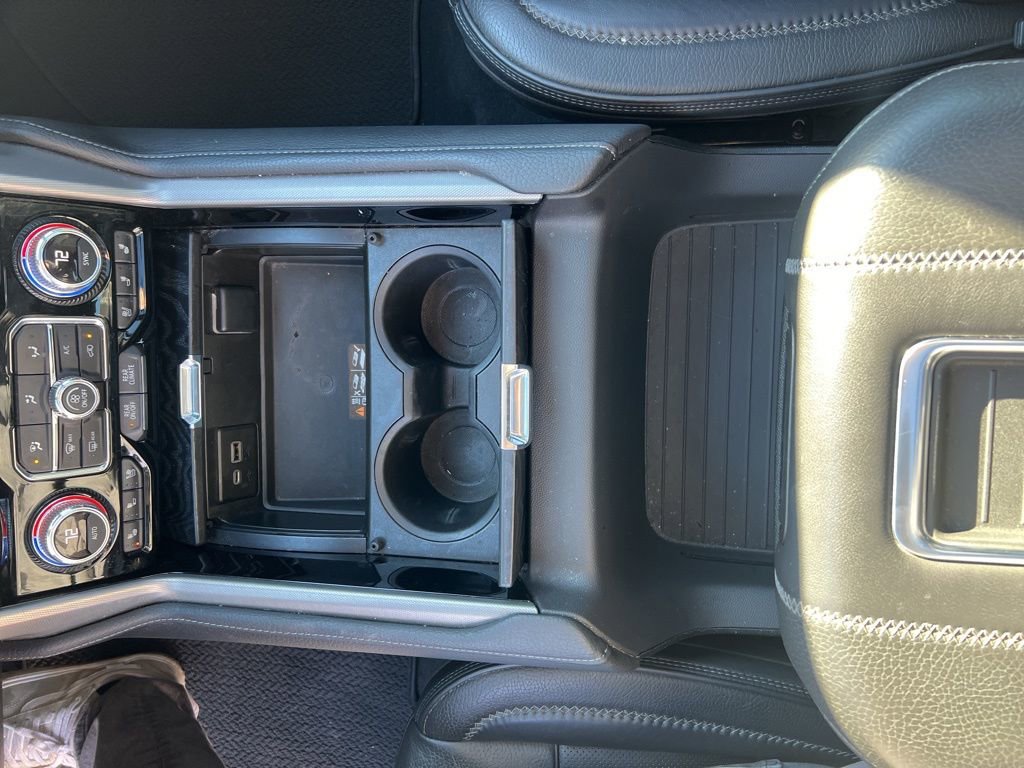 Used 2022 GMC Yukon XL Denali image 25